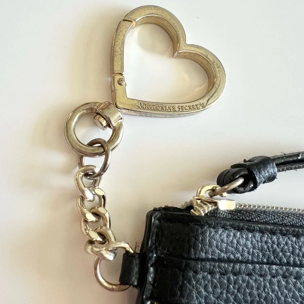 VTG Victoria’s Secret Black Heart Stud Card Case Keychain